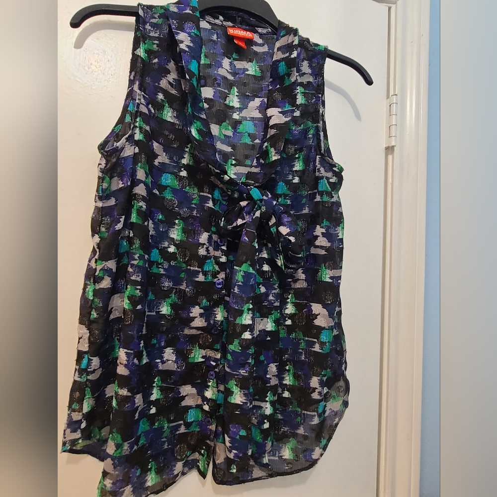 Sheer Like Material, Sleeveless, Cute Top